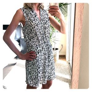 White and blue flower dress